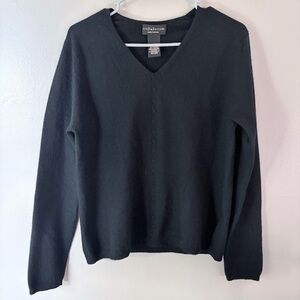 Croft & Borrow V-Neck Cashmere Sweater
